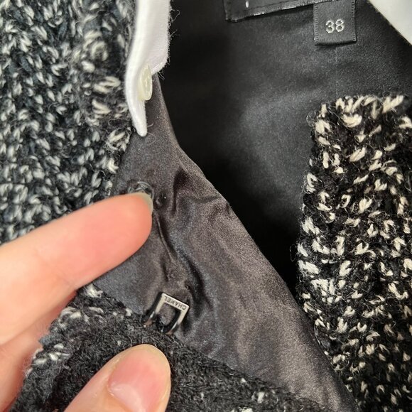 Chanel 2017 Black White Tweed Wool Blend Lion CC Button Jacket 38 - Picture 7 of 16